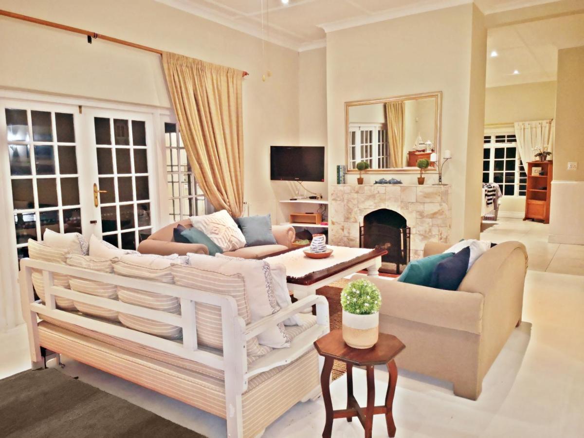 Summer House Hermanus Kültér fotó